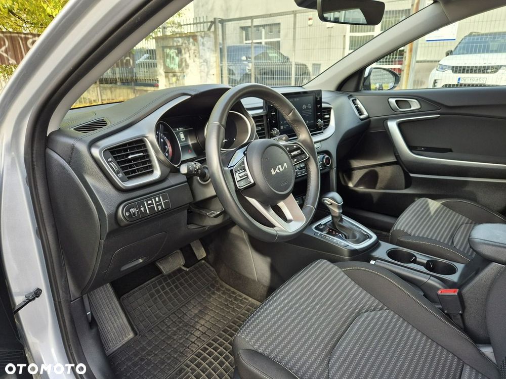 Kia Ceed 1.5 T-GDI M DCT - 10