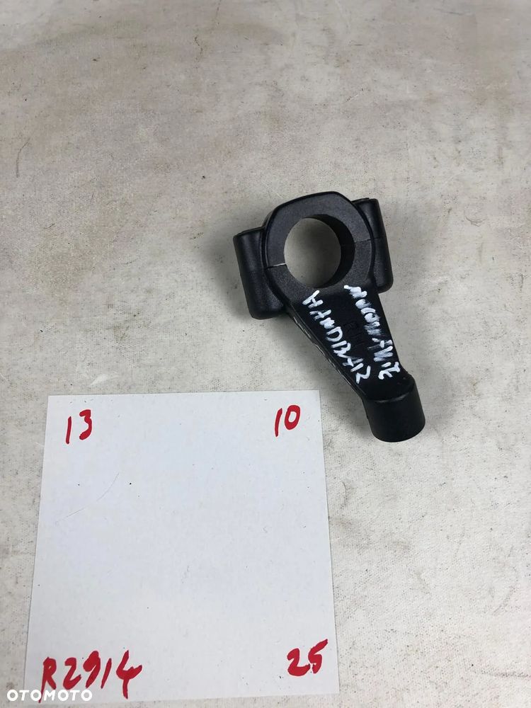 Ducati HyperMotard 796 1100 Prawe Mocowanie Handbar - 1