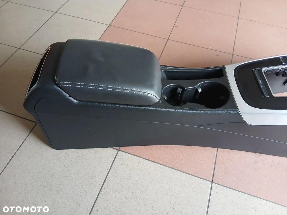 Audi A5 Tunel Środkowy z Podłokietnkiem Skóra - 5