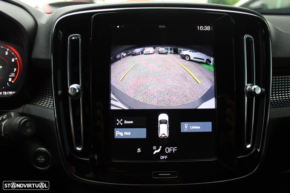 Volvo XC 40 1.5 T3 R-Design Tech Edition - 15