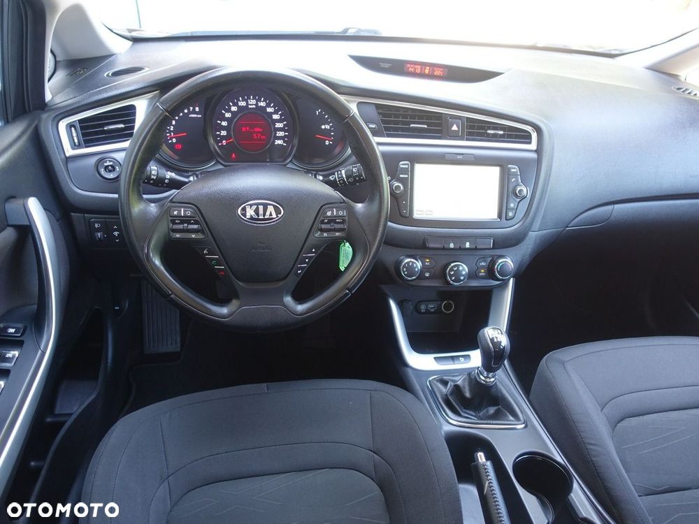 Kia Ceed 1.4 M - 10