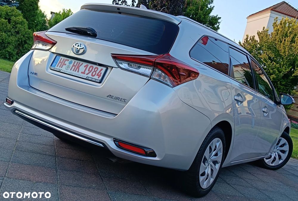 Toyota Auris 1.6 D-4D Executive - 17