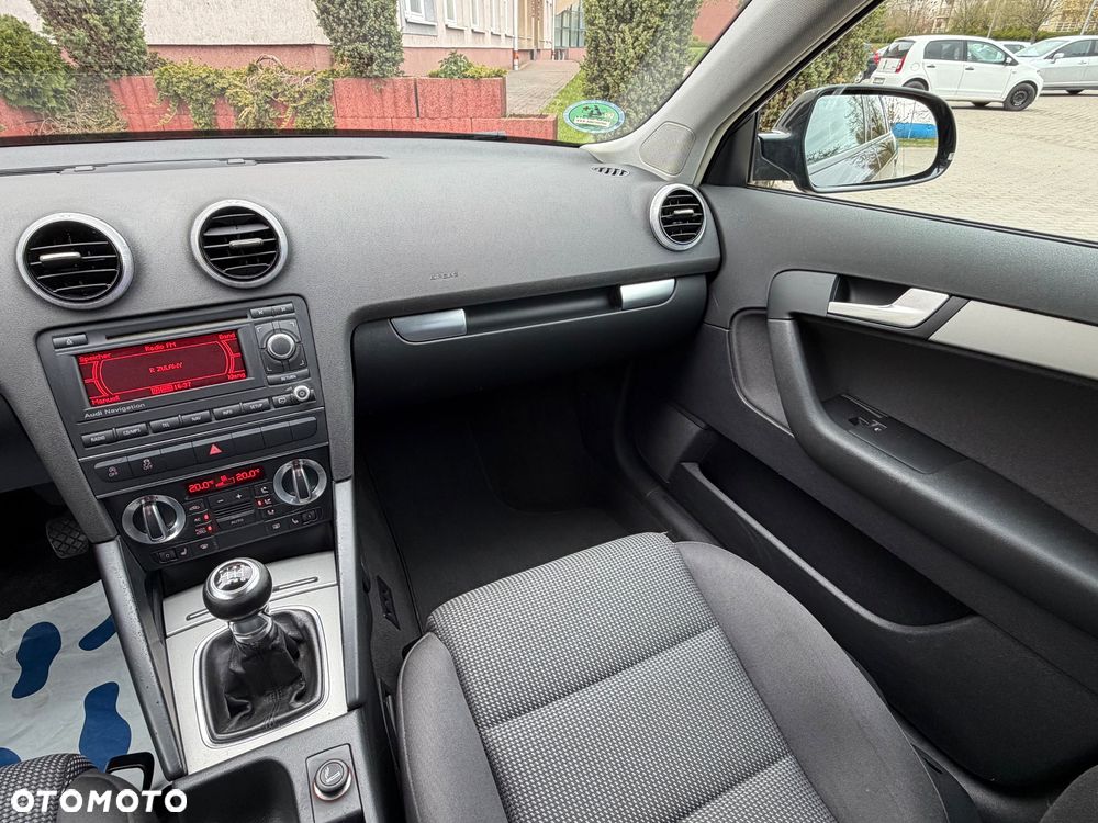 Audi A3 Sportback 1.4 TFSI S line Sportpaket - 21