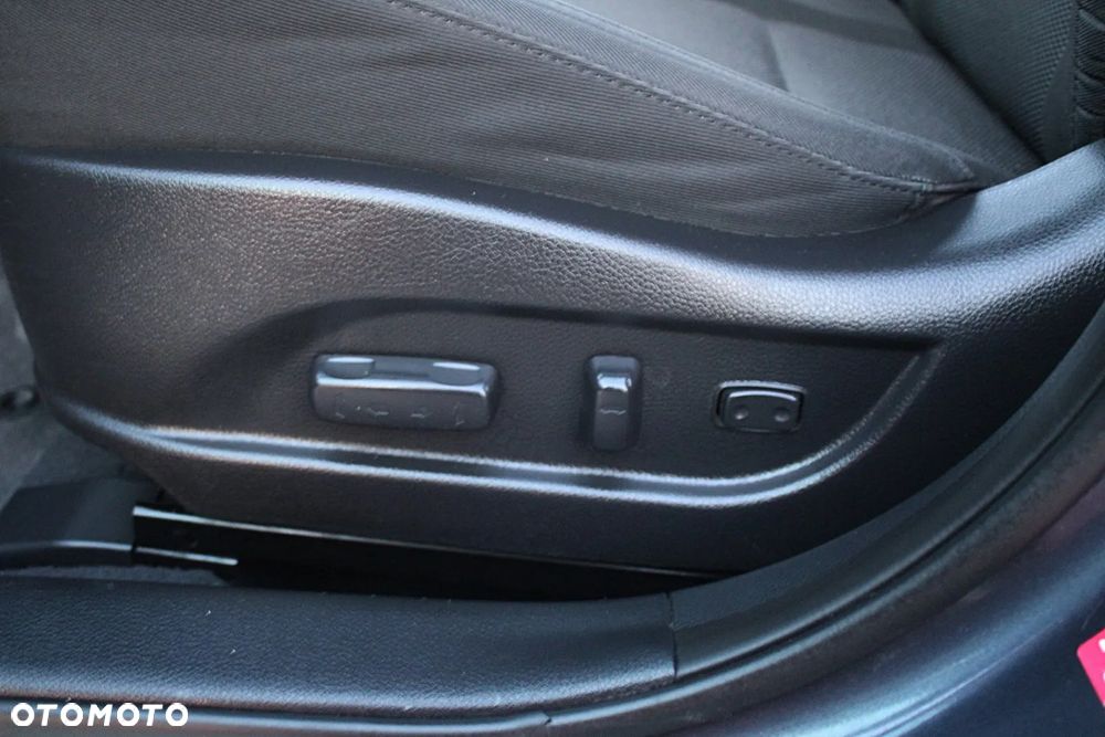 Hyundai i40 Kombi 1.7 CRDi Premium - 13