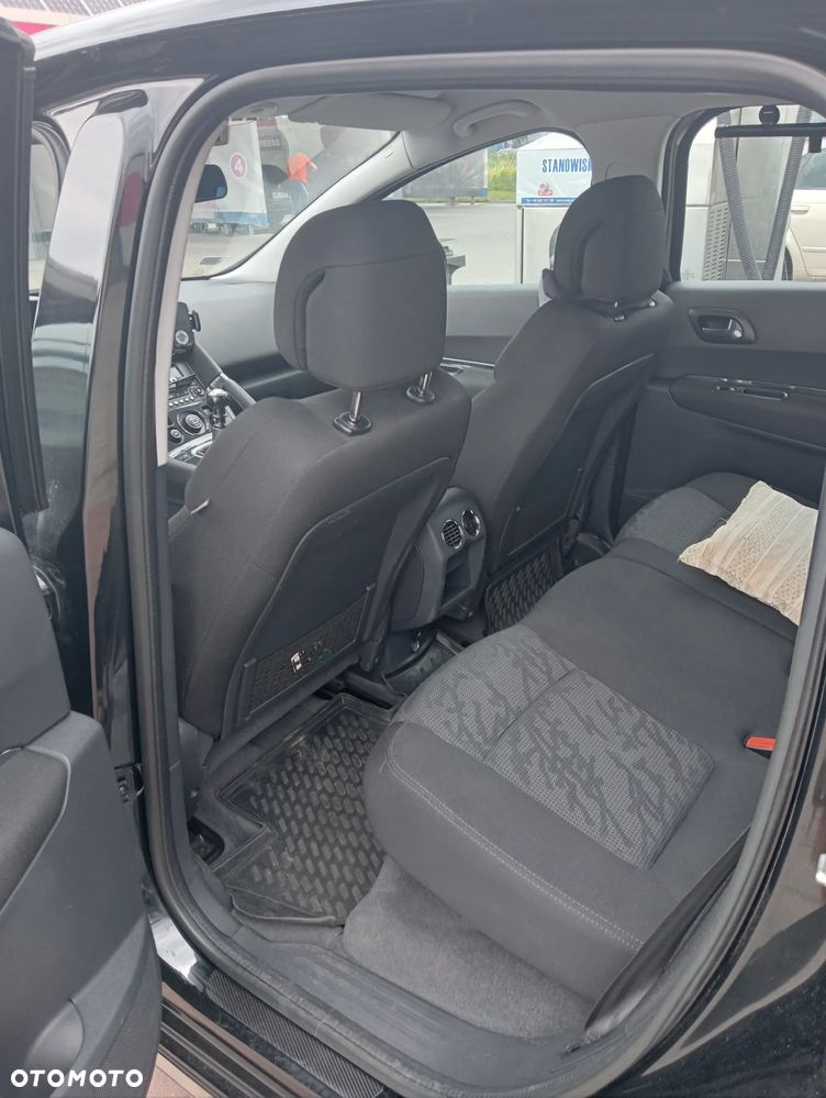 Peugeot 3008 2.0 HDi Active - 8