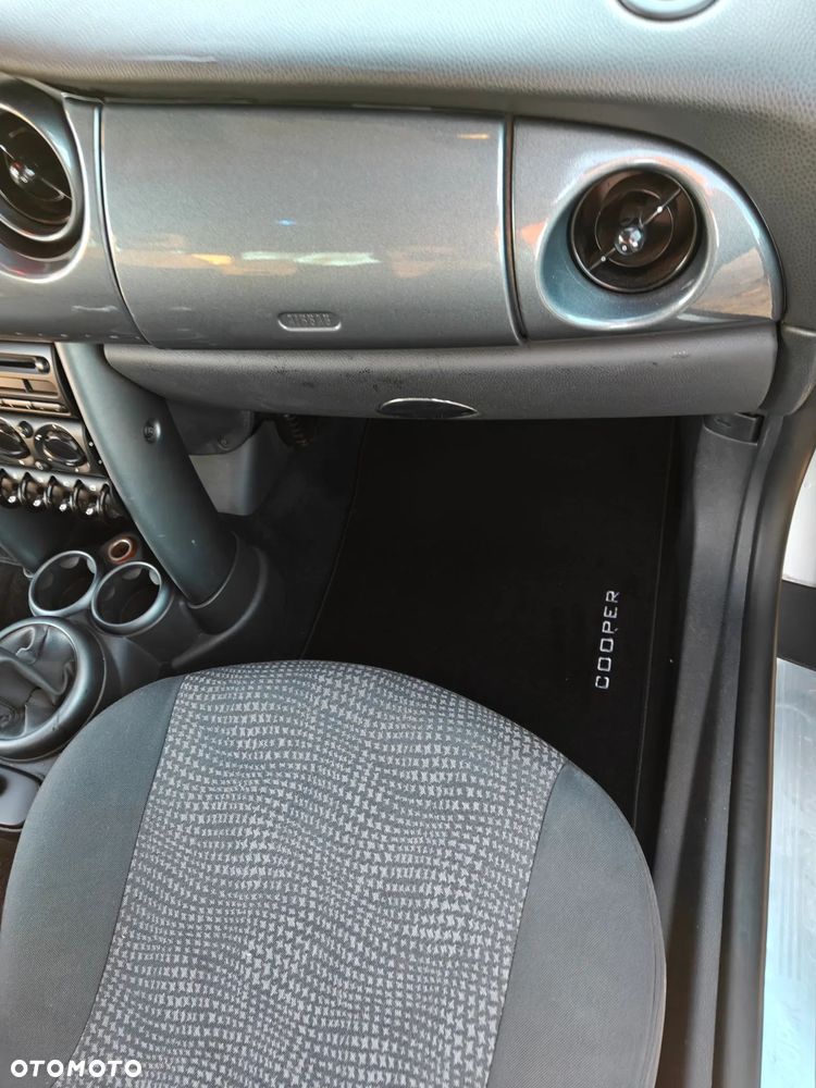 MINI Cooper Standard - 8