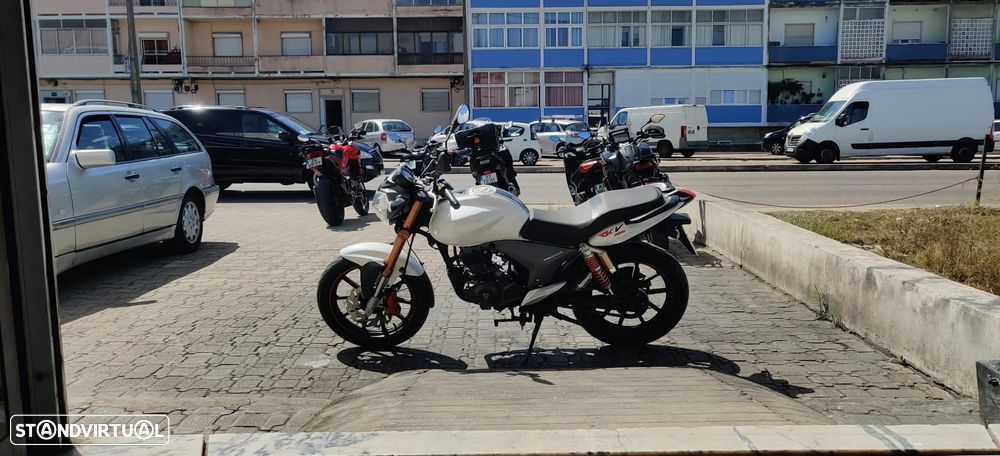 Keeway RKV 125 - 2