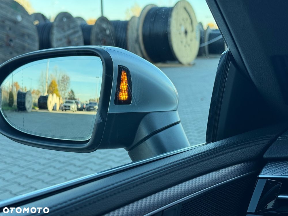 Volkswagen Arteon 2.0 TSI 4Motion R DSG - 32