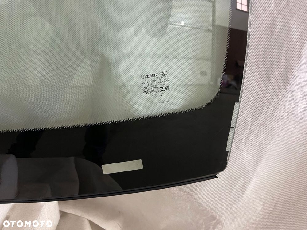 mercedes c w205 szyba przednia sens kam po 2018- - 3