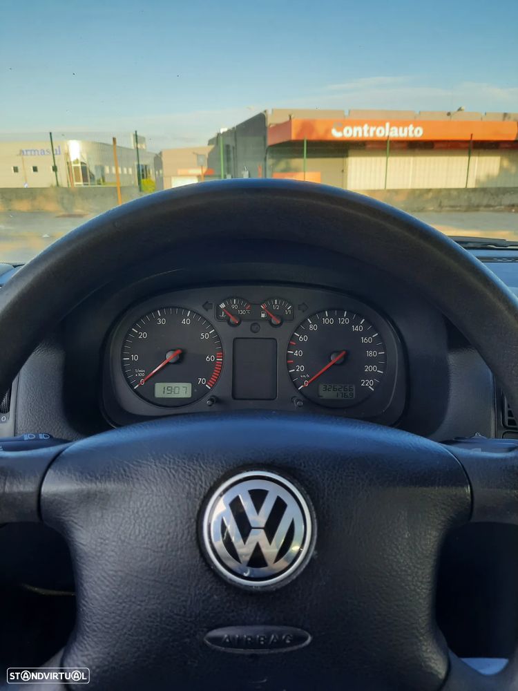 VW Golf - 5