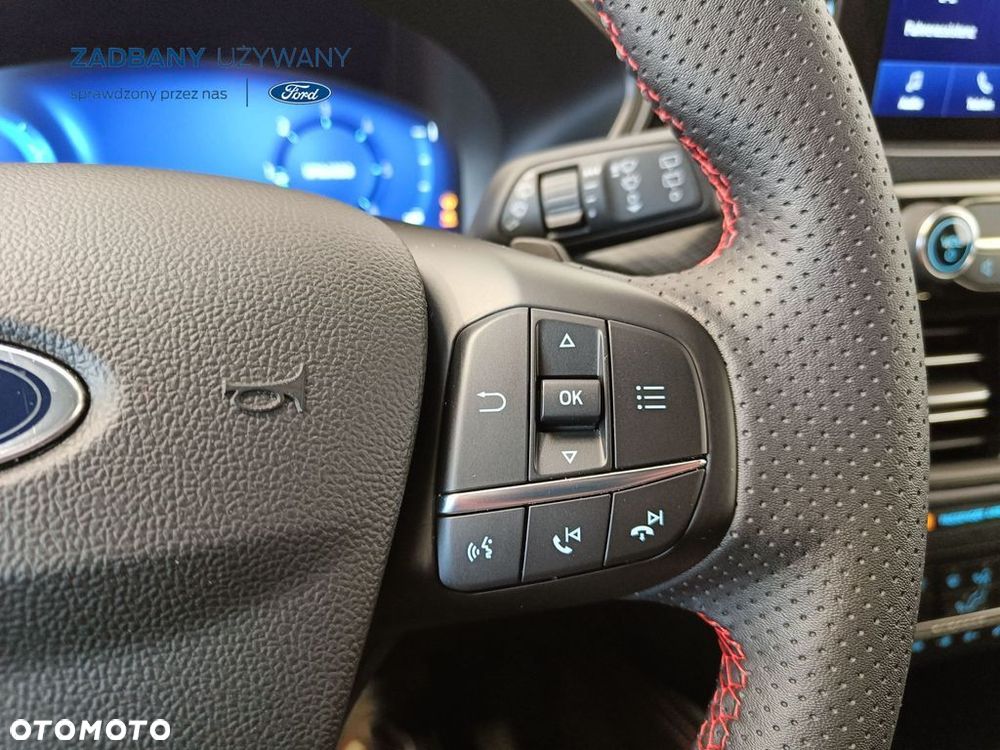 Ford Kuga 2.0 EcoBlue 4x4 ST-LINE X - 22