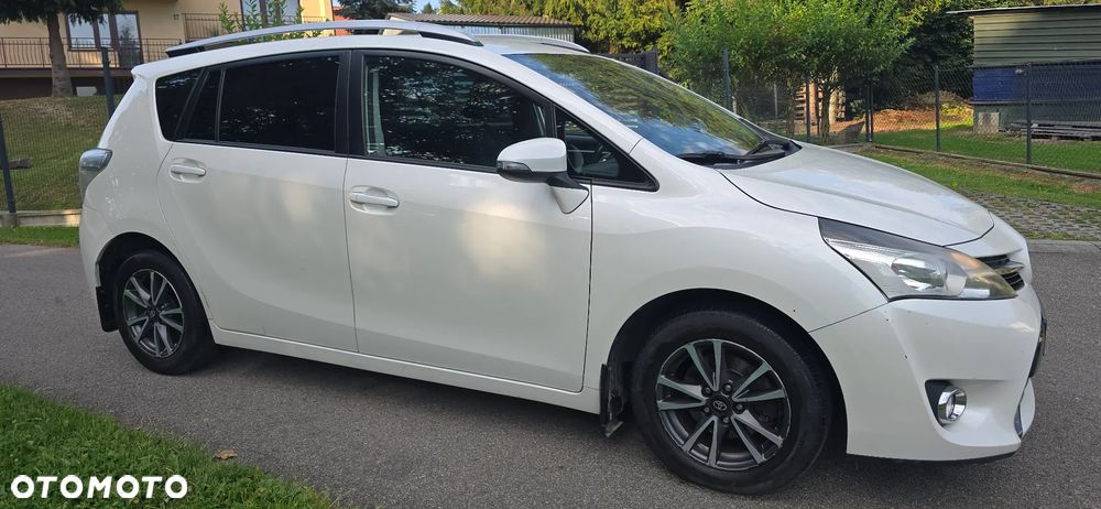 Toyota Verso 2.0 D-4D Premium 7os - 4
