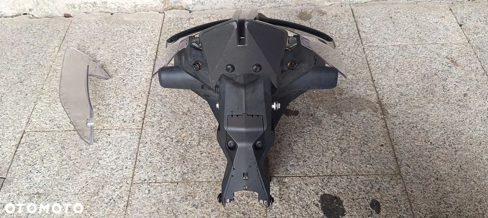 KTM 790 Adventure R Rally Lampa przód Reflektor Stelaż szyba - 16