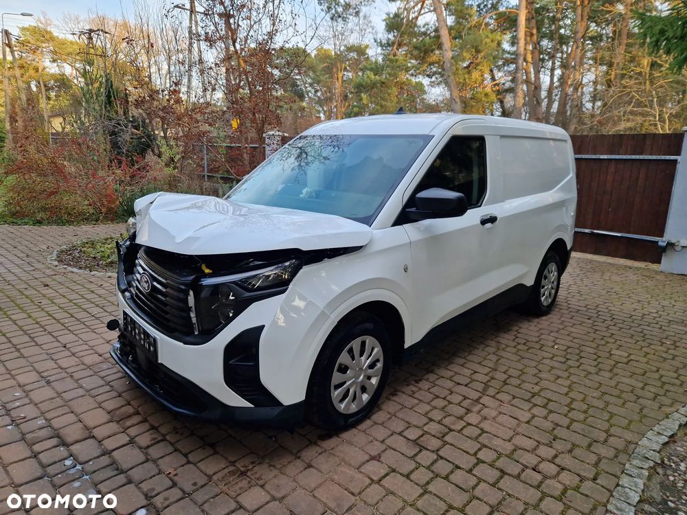 Ford Transit Courier - 1