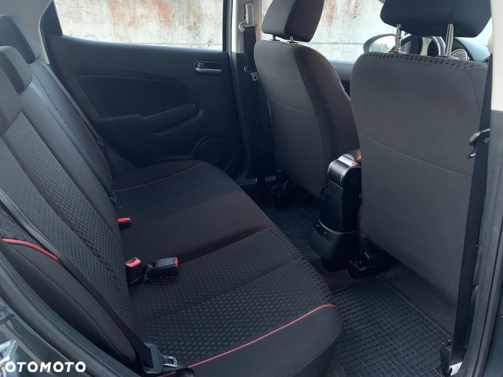 Mazda 2 1.3 Exclusive - 10