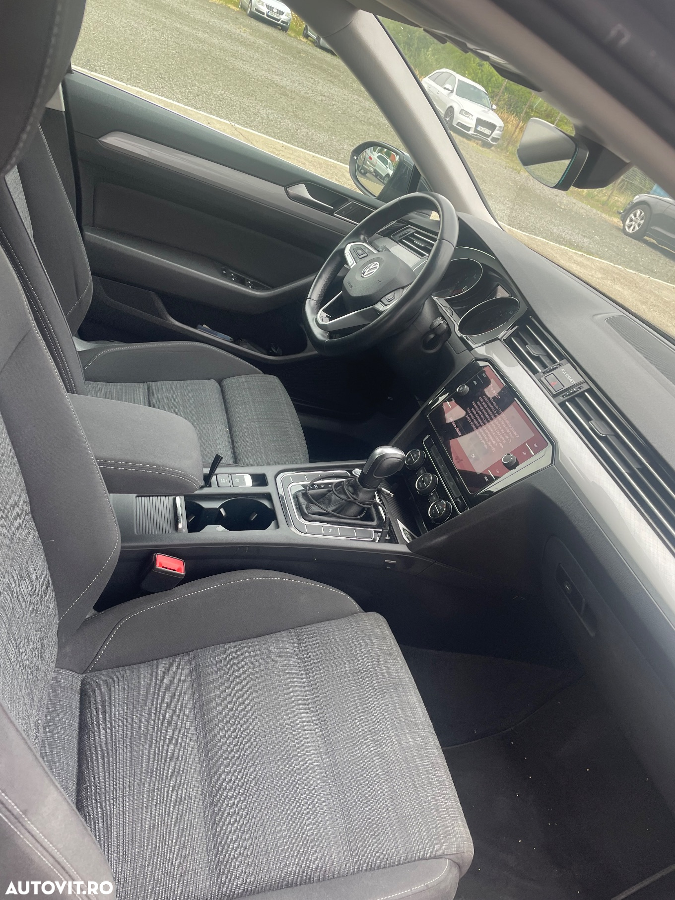 Volkswagen Passat 1.5 TSI ACT DSG Comfortline - 9