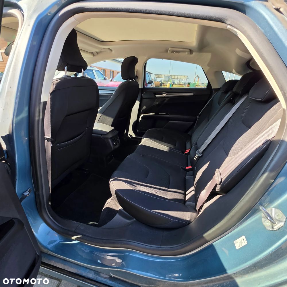 Ford Mondeo 2.0 TDCi Ambiente PowerShift - 13