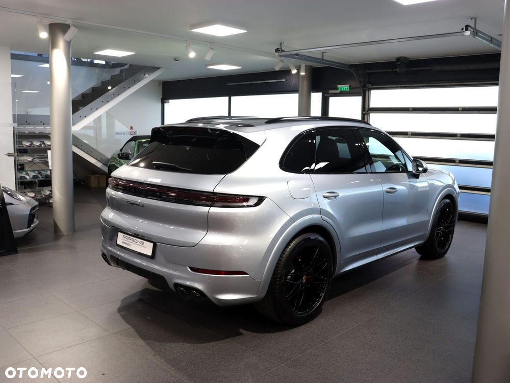 Porsche Cayenne S - 5