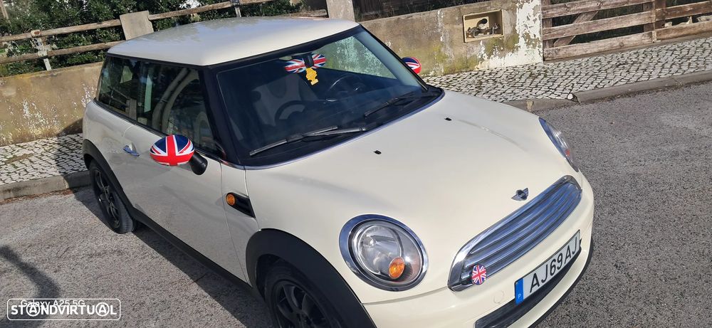 MINI 3 Portas One D - 16