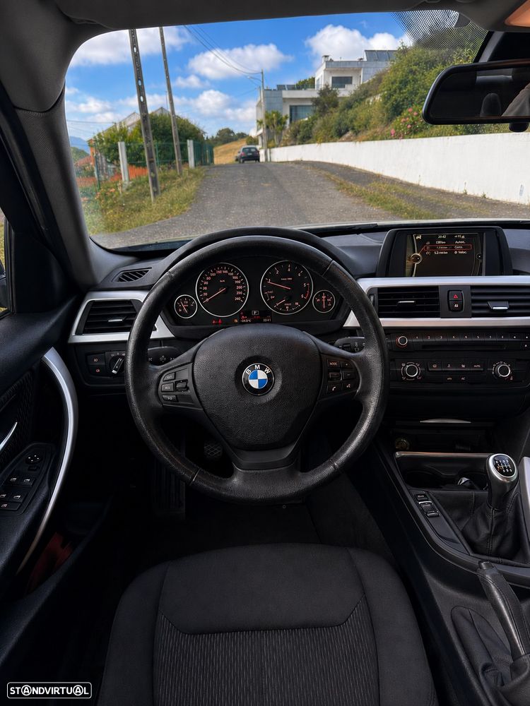 BMW 320 d EfficientDynamics Line Sport - 9