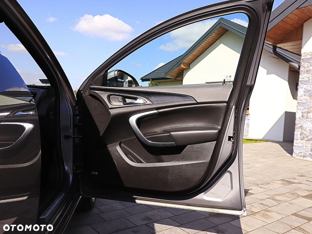 Opel Insignia - 22