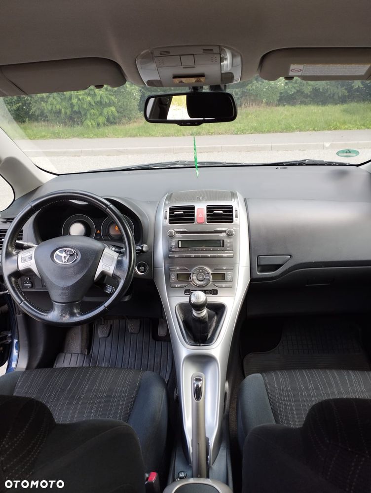 Toyota Auris 2.0 D-4D Premium - 10