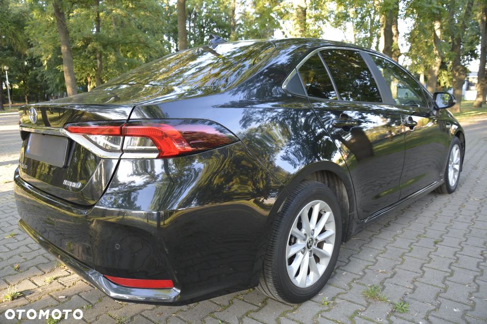 Toyota Corolla - 4