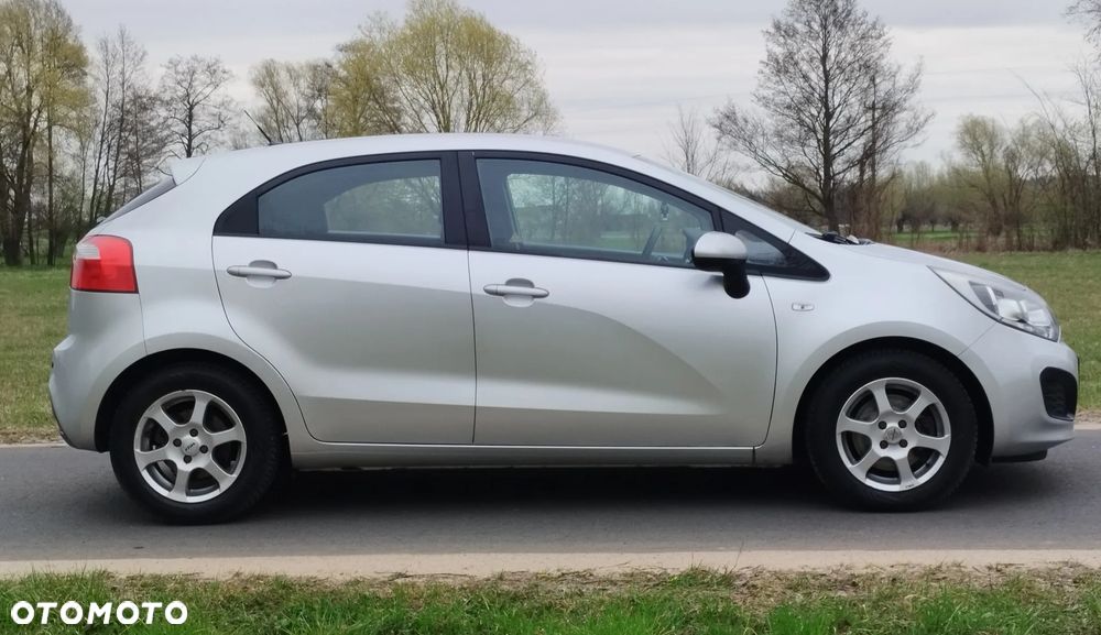 Kia Rio 1.2 Edition 7 - 9