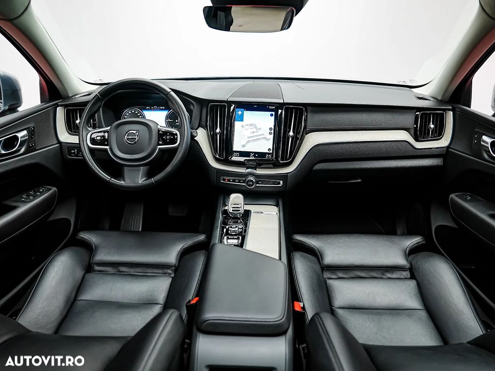 Volvo XC 60 Recharge T8 Twin Engine eAWD Inscription - 2