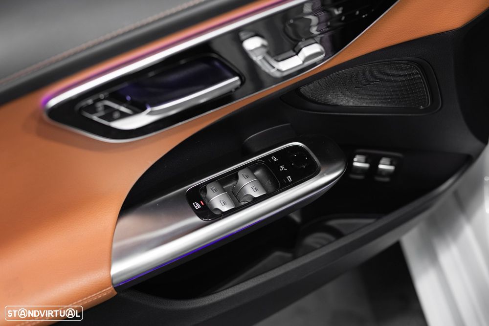 Mercedes-Benz C 300 e AMG Line - 39