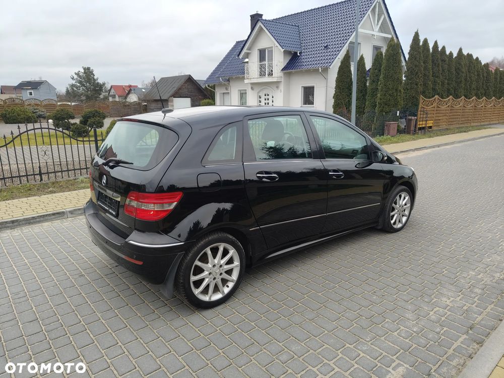 Mercedes-Benz Klasa B 150 Autotronic Grand Edition - 9