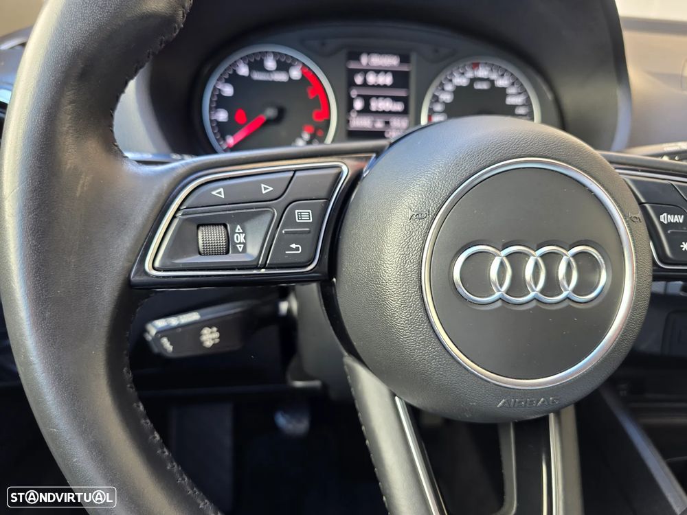 Audi Q2 30 TFSI Design - 36