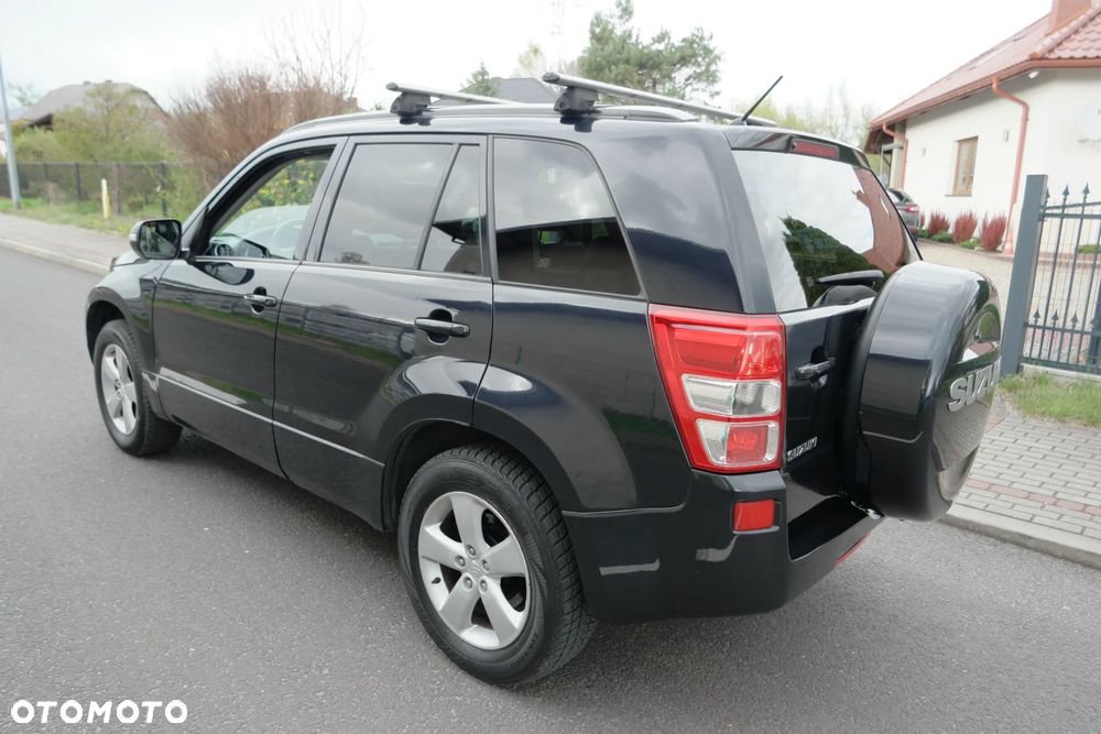 Suzuki Grand Vitara 2.4 De Luxe - 7