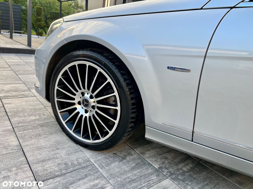 Mercedes-Benz Klasa C 220 CDI BlueEff 4-Matic Avantgarde - 7