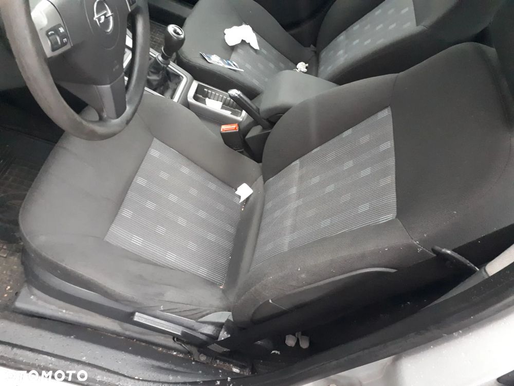 OPEL VECTRA C LIFT 05-08 Z18XER 1.8 16V BELKA TYŁ TYLNA KOMPLETNA - 31