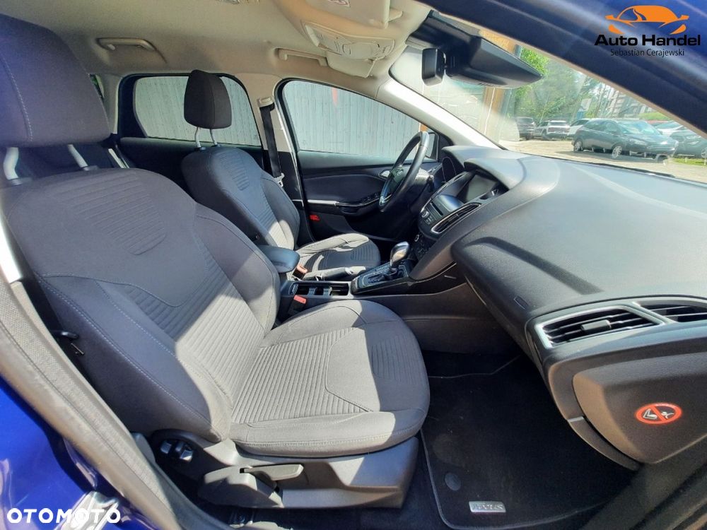 Ford Focus - 36