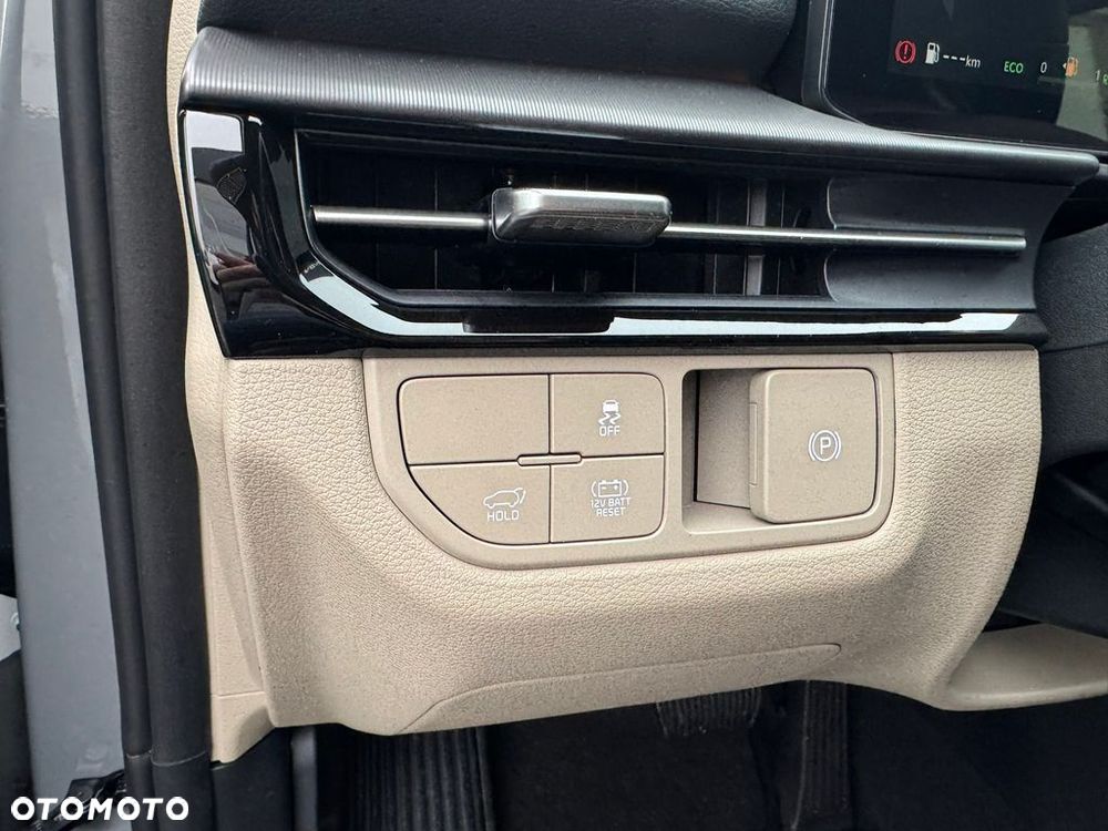 Kia Sportage 1.6 T-GDI HEV Business Line 2WD - 19