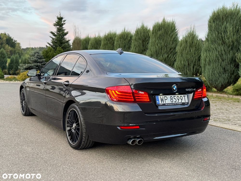 BMW Seria 5 520d Luxury Line - 7