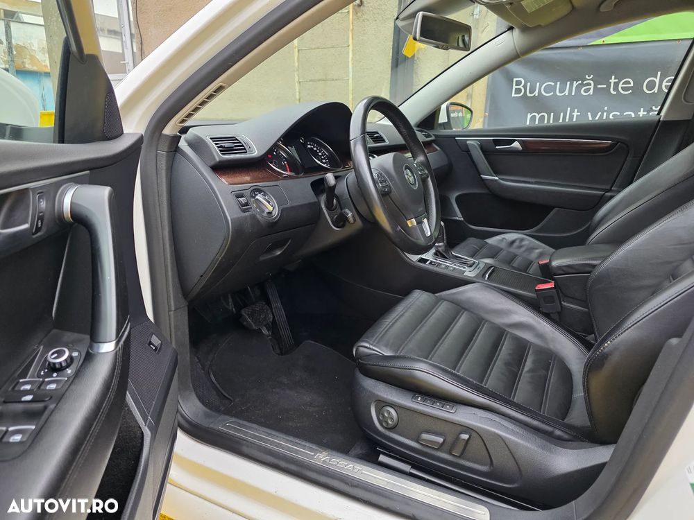 Volkswagen Passat Variant 2.0 TDI 4Motion DSG BlueMotion Tech Highline - 9