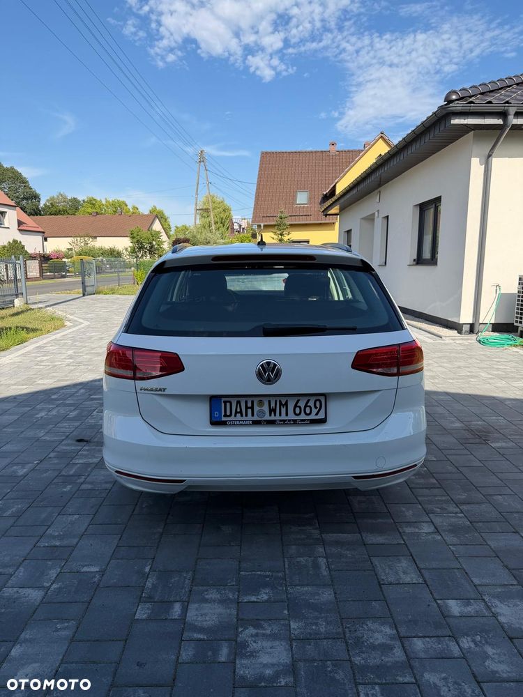 Volkswagen Passat 2.0 TDI (BlueMotion Technology) Comfortline - 6
