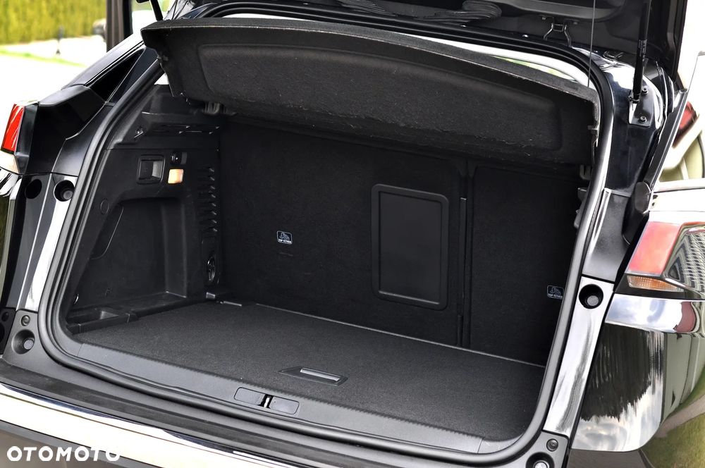 Peugeot 3008 1.2 PureTech Allure S&S - 9