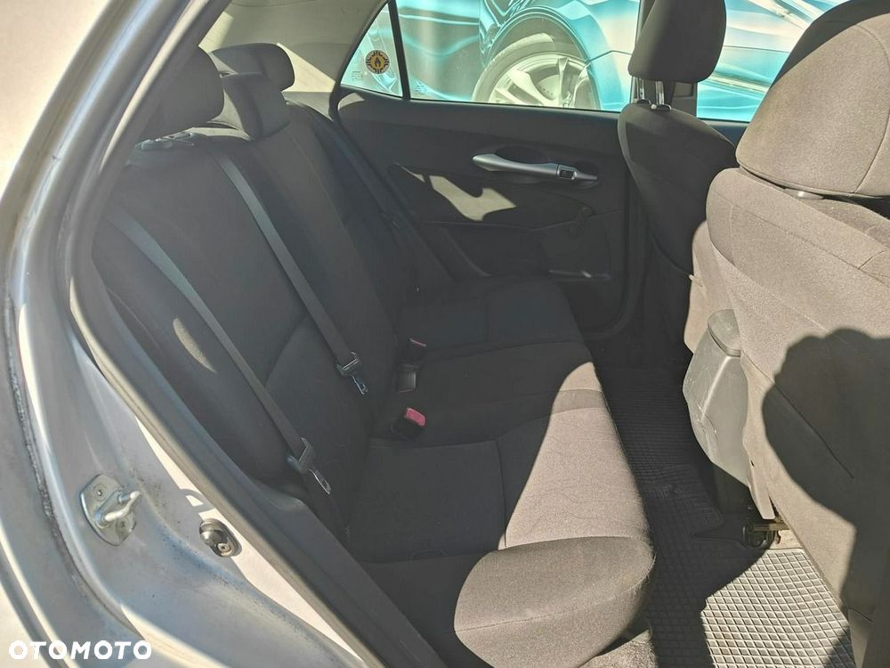 Toyota Auris - 11