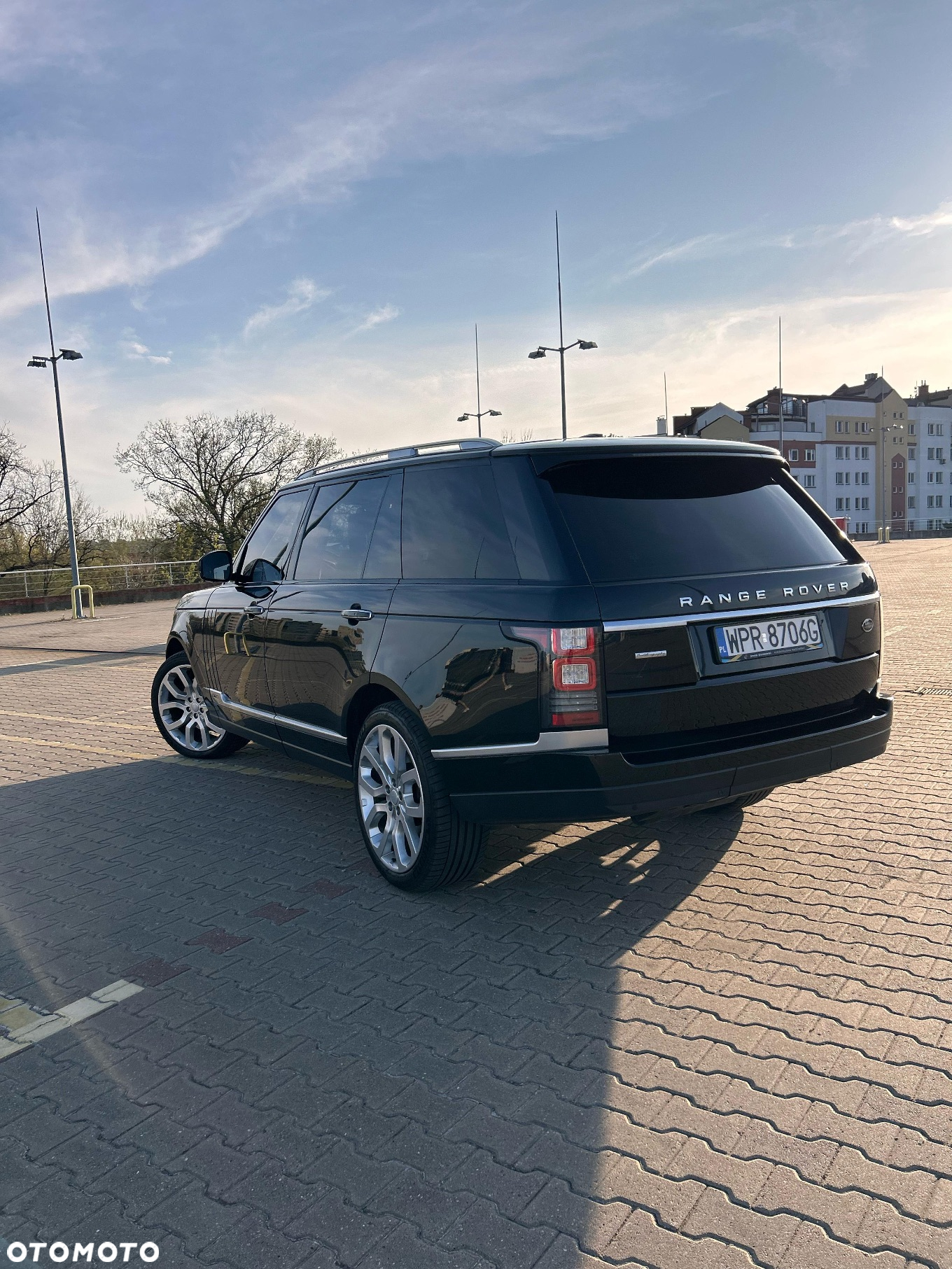 Land Rover Range Rover 4.4SD V8 LWB Vogue - 11