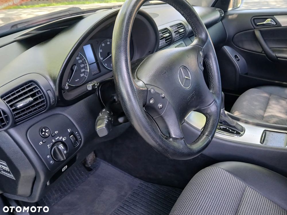 Mercedes-Benz Klasa C 180 Kompressor Automatik Avantgarde - 26