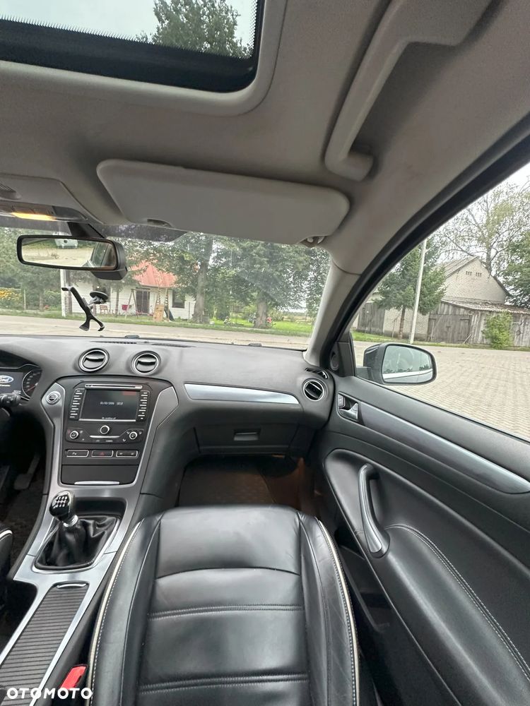 Ford Mondeo 2.0 TDCi Titanium - 11