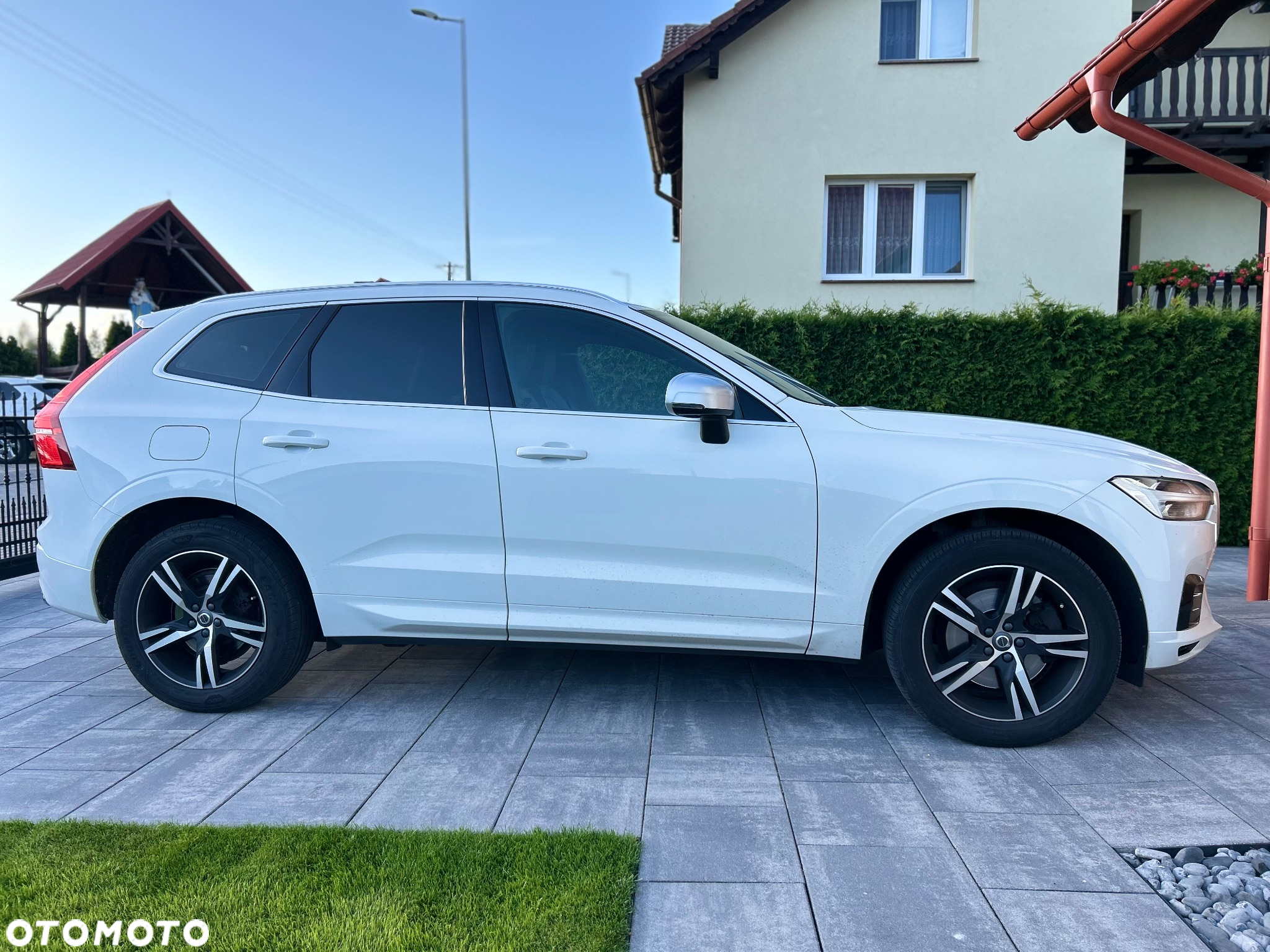 Volvo XC 60 D4 R-Design - 3