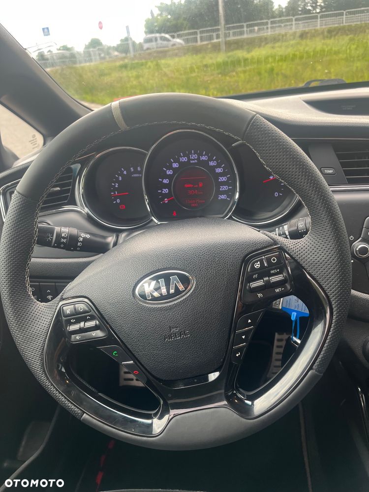 Kia Ceed 1.6 CRDi 136 ISG GT Line - 14