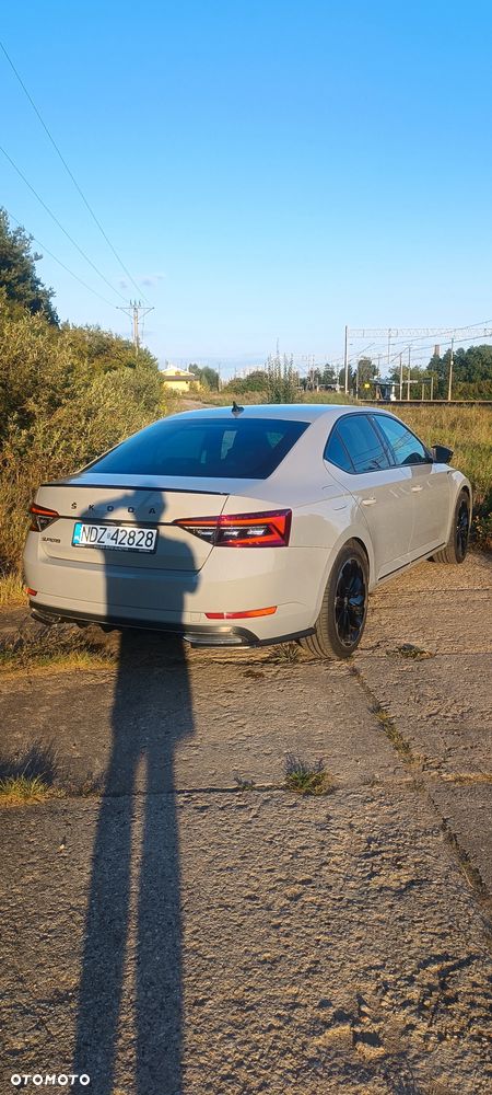 Skoda Superb 2.0 TSI Sportline DSG - 19