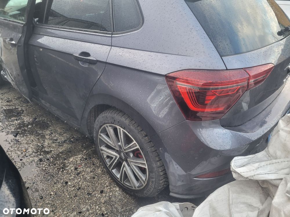 Volkswagen Polo - 3