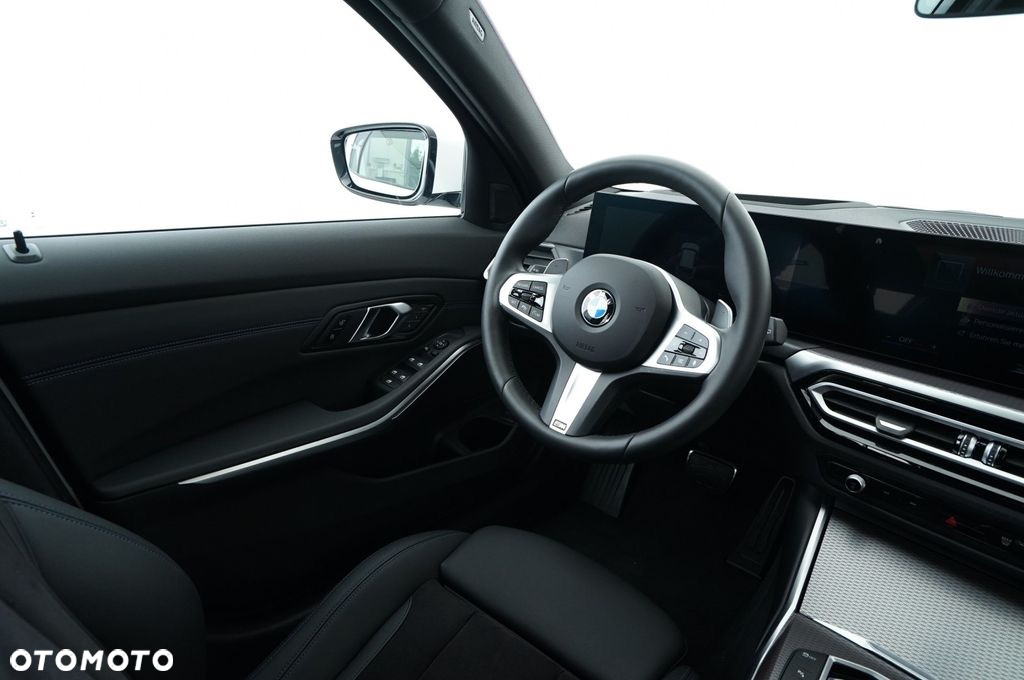 BMW Seria 3 320d Touring xDrive - 10